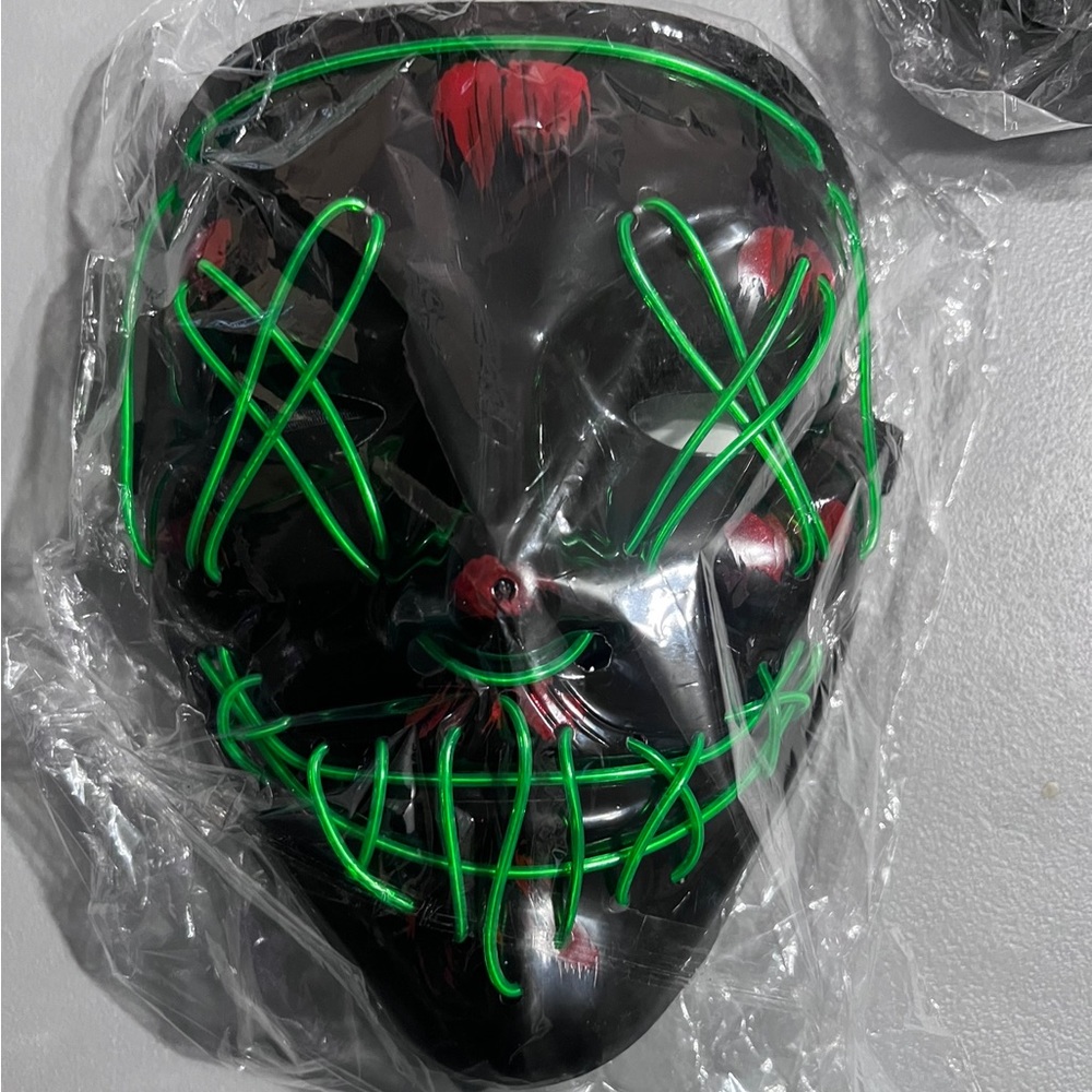 NEW  THE PURGE MASK WITH LED LIGHTS